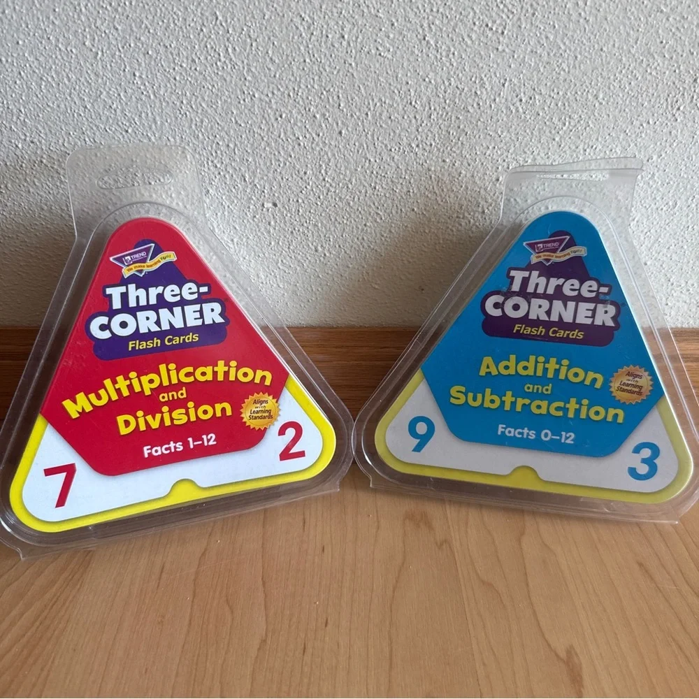 Lot of 2 Three-Corner Flash Cards: Addition/Subtraction, Multiplication/Division